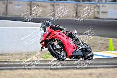 media/Apr-18-2025-TrackDaz (Fri) [[45f5874c44]]/B Group/Session 4 (Turn 6 - Outside)/